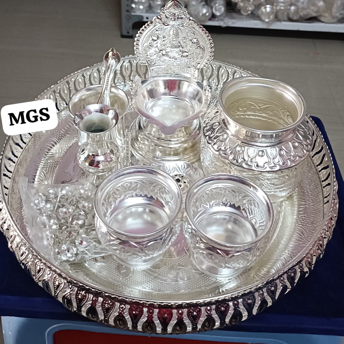 Jumbo set