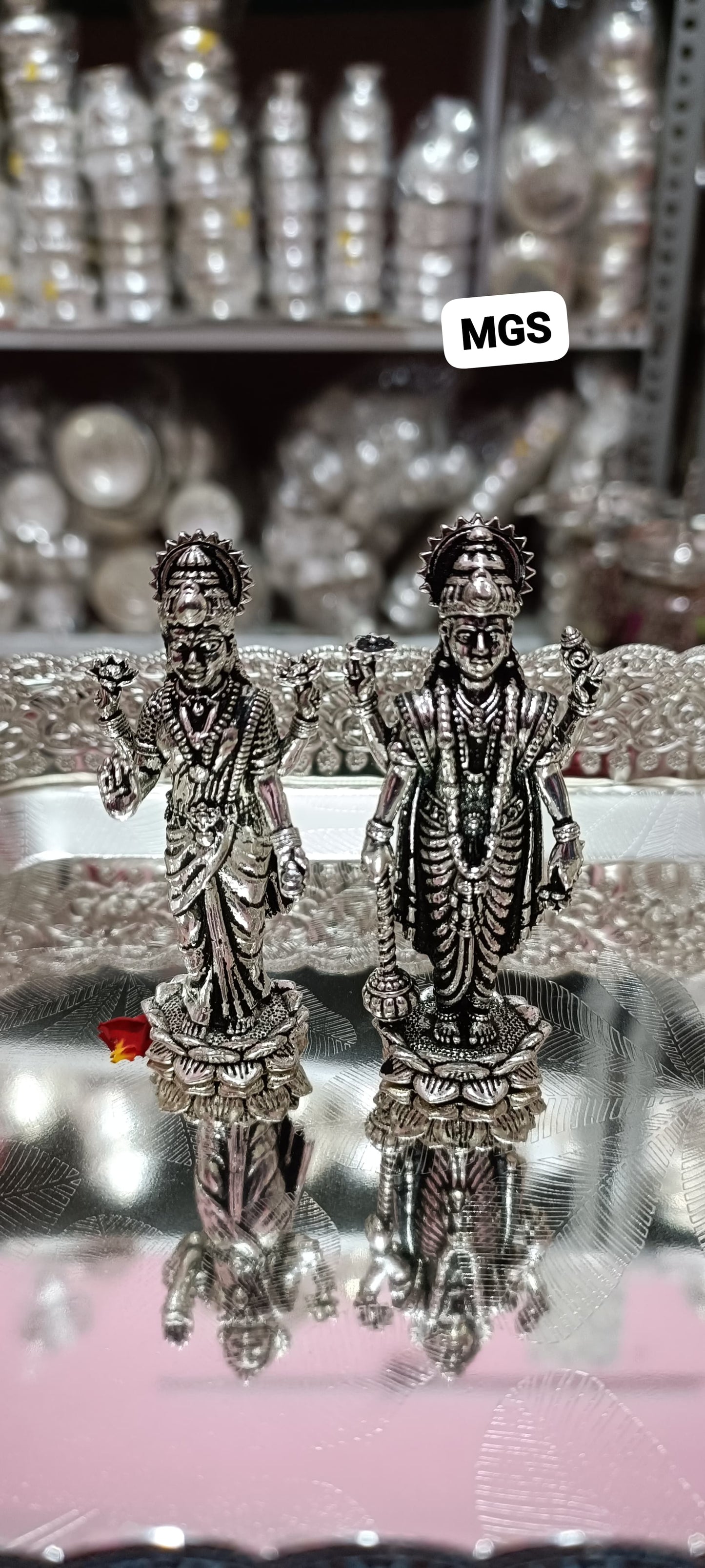 Satyanarayana with Lakshmi-3.5inches