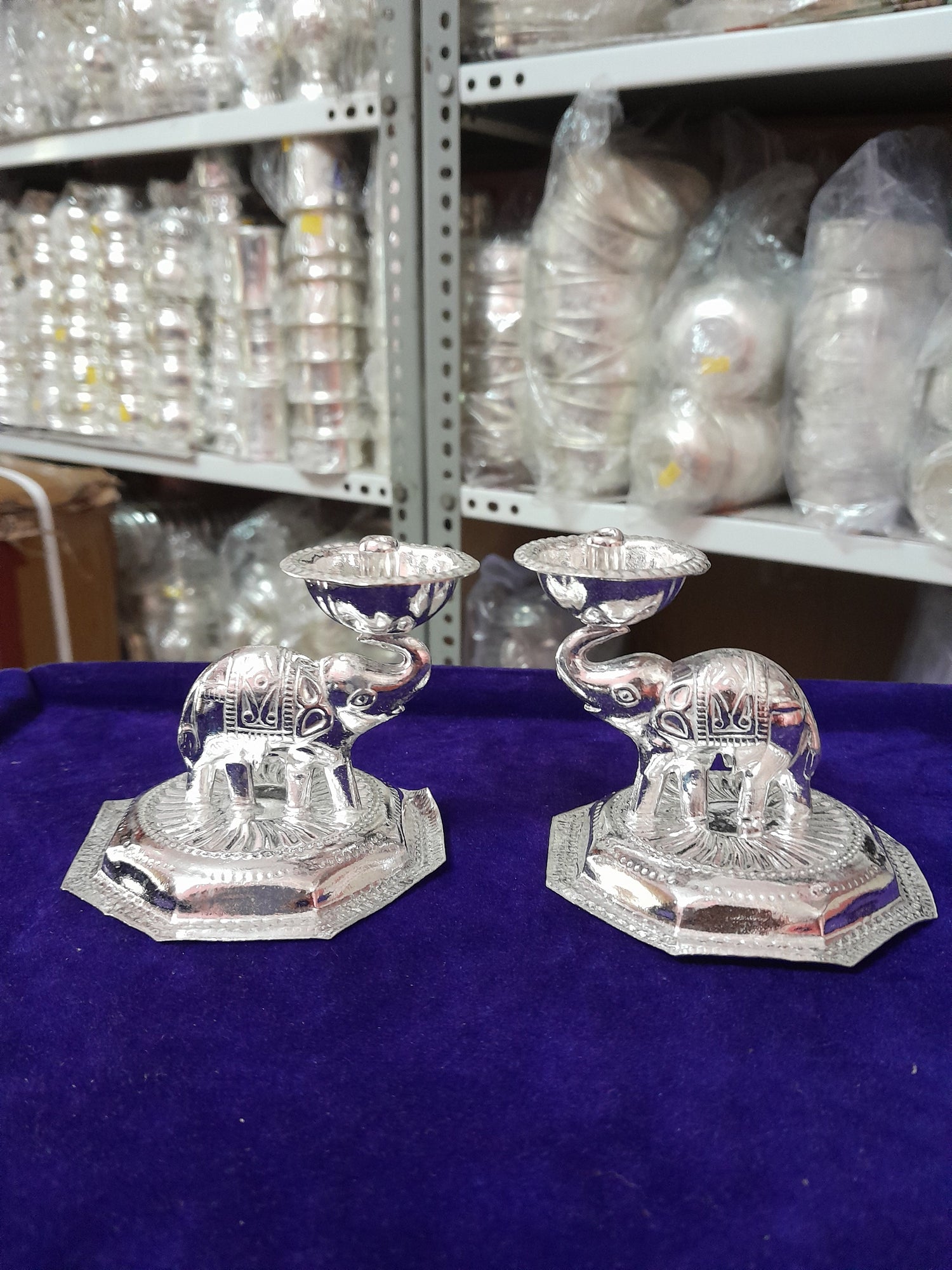 Return Gifts above 150/-