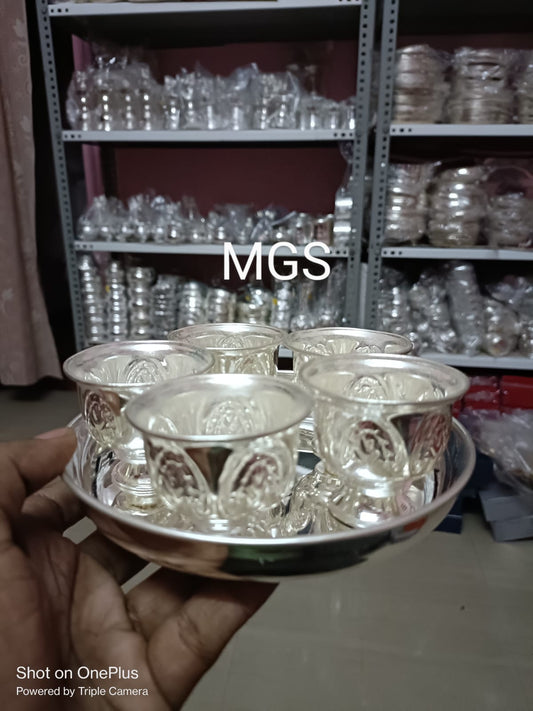 Cups set