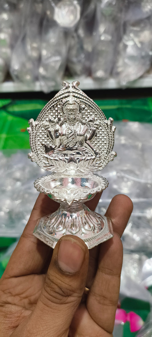 Kamakshi diya