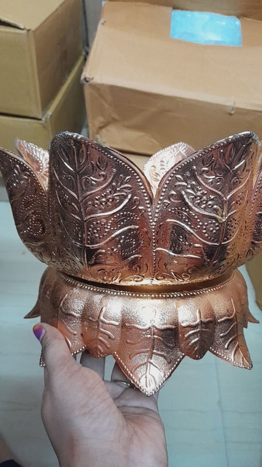Lotus coated with rose gold colour